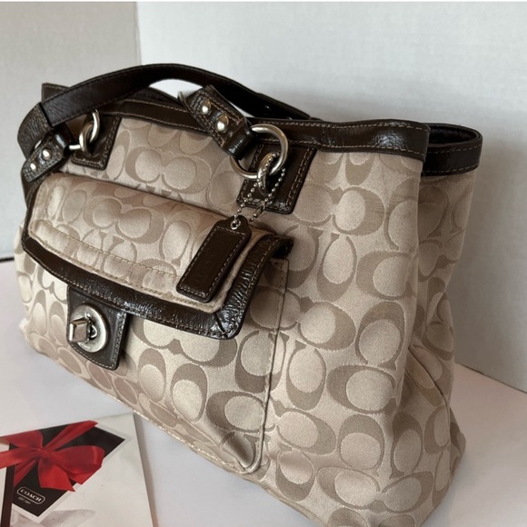 Authentic COACH Signature “PENELOPE” Shoulder Bag Front Turnkey Pocket - Picture 10 of 11